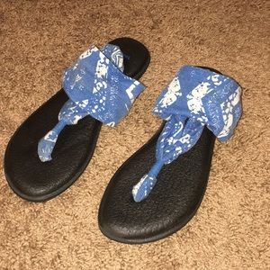 Blue and white Sanuks